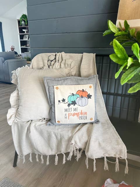 SQUARE Seasonal Panel: Fall Meet Me at the Pumpkin Patch