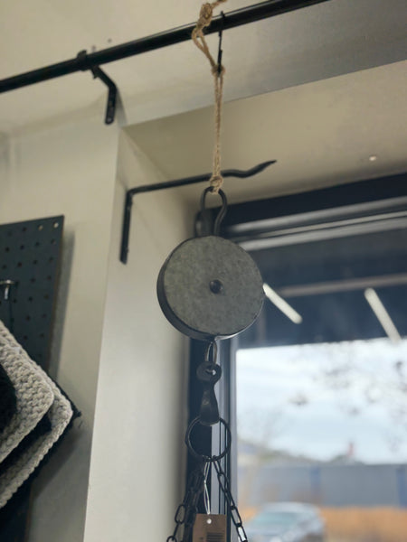 Hanging Metal Pulley with Tray