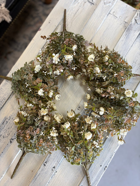 11" Chalice Blooms Bush | Cream |