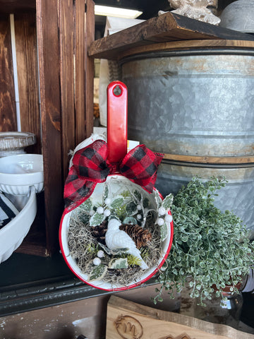 Vintage Enamel Pot w/ Birds Nest