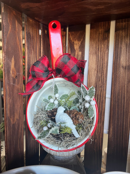 Vintage Enamel Pot w/ Birds Nest