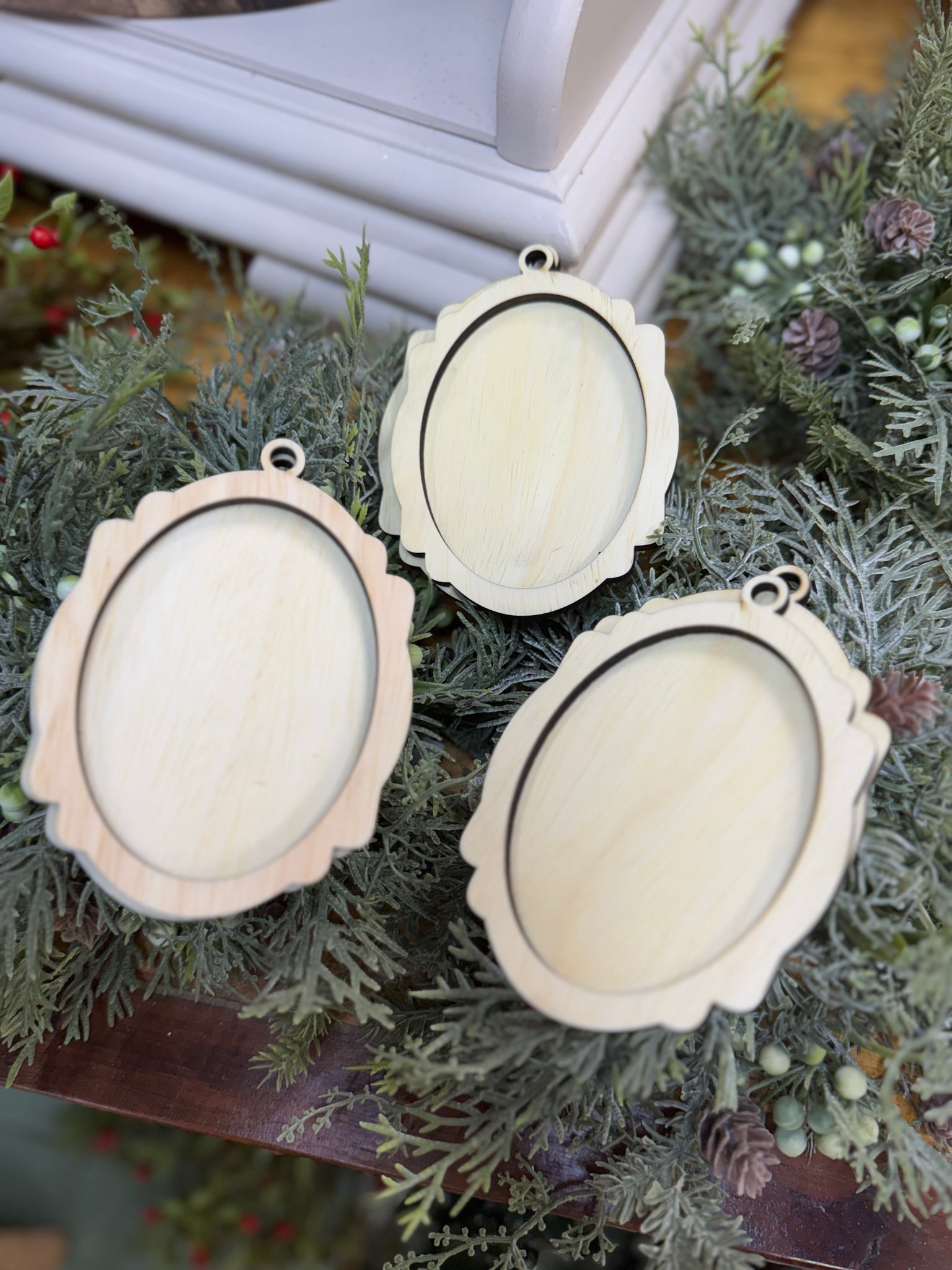 Oval Wooden Frame Ornament Blank Sets | 5" by 3 1/2"