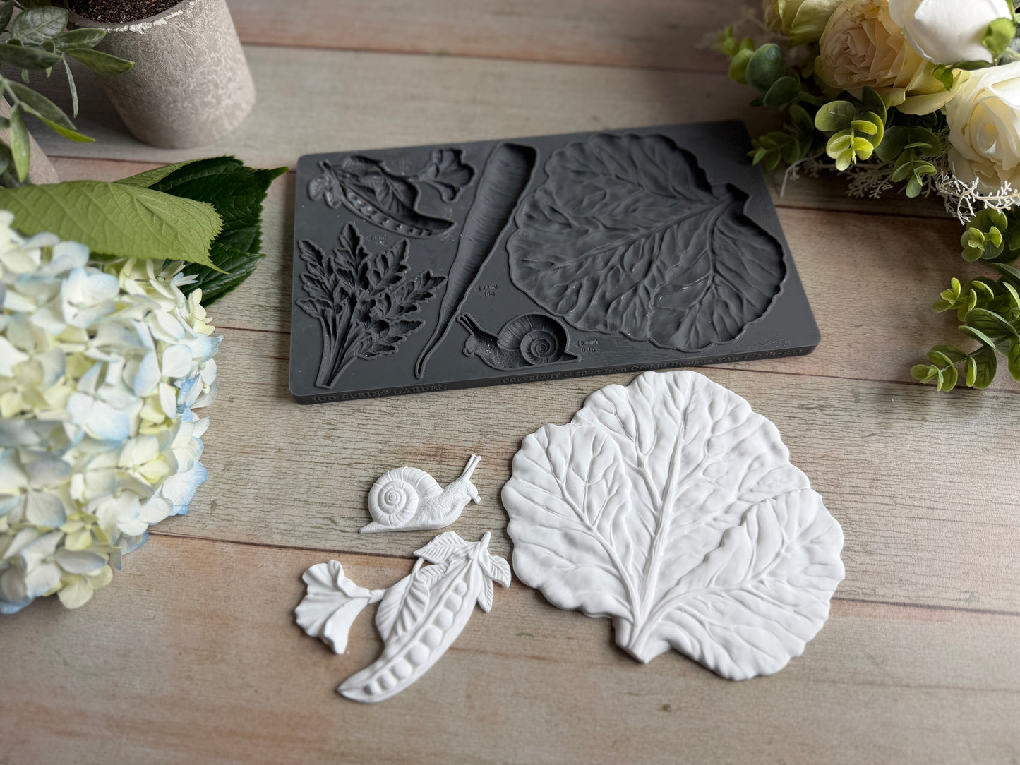 Spring Garden 6x10 IOD Mould™