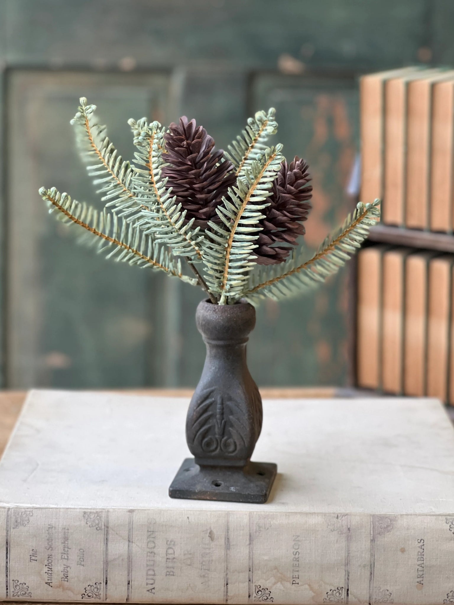Mossbank Greens Pinecone Pick | 12"