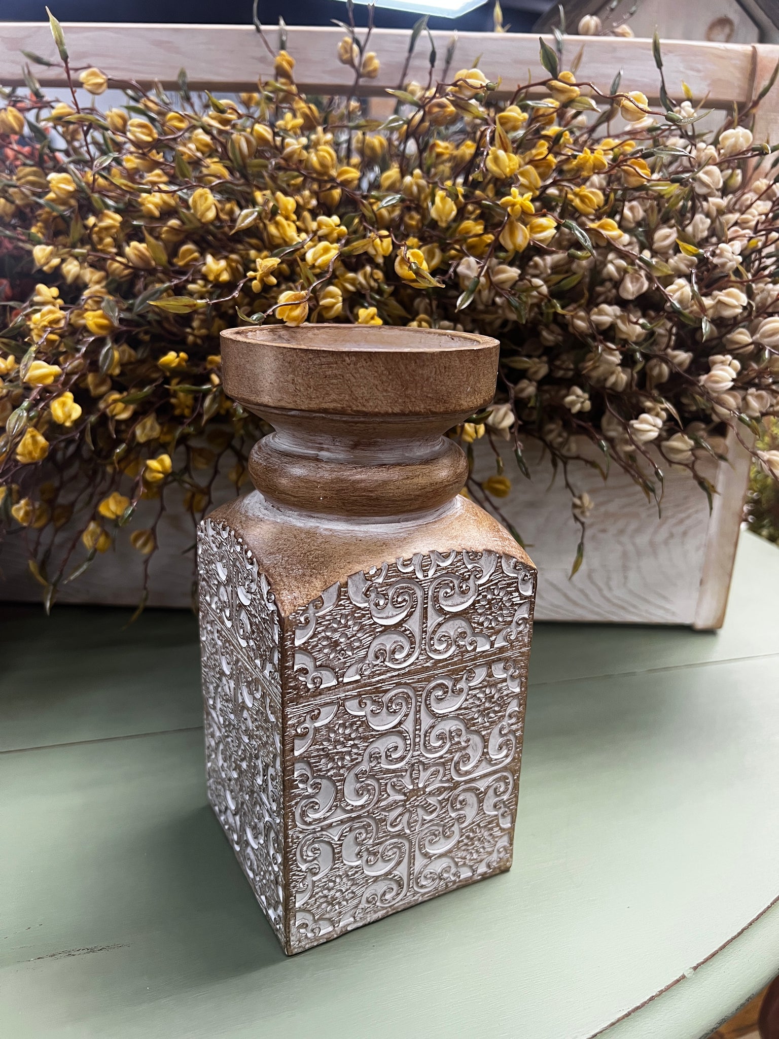 Neutral Candle Stick