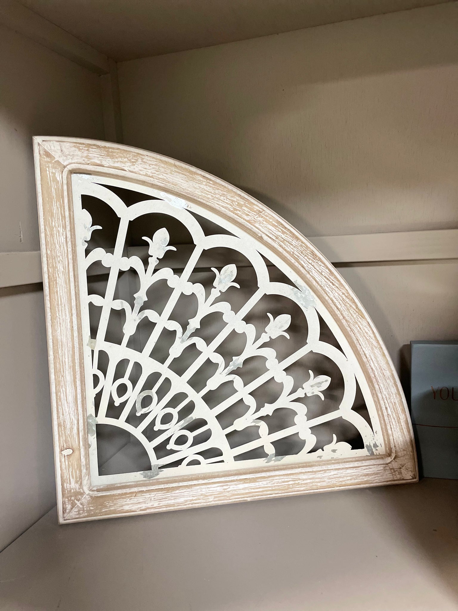 Corner Decor