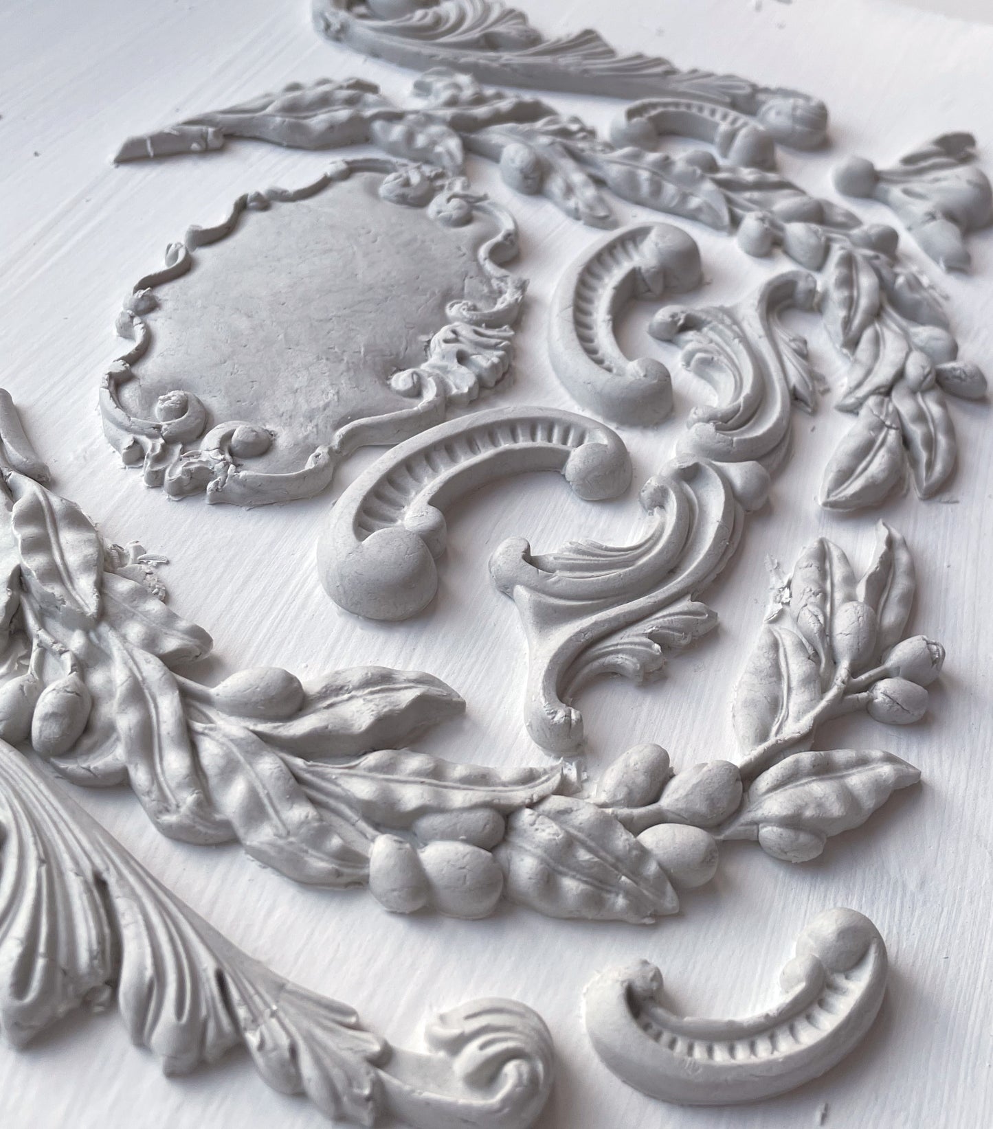 OLIVE CREST | 6X10 DECOR MOULDS