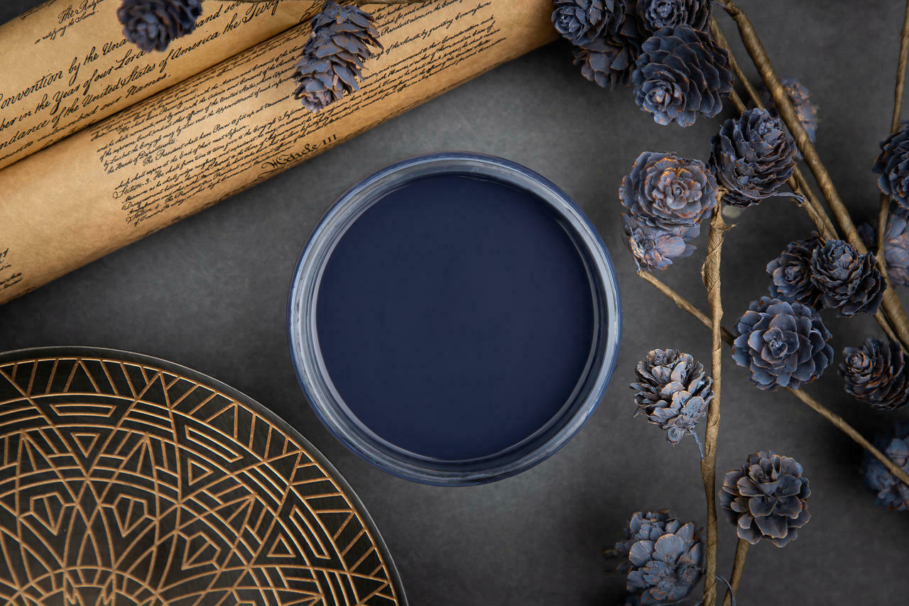 In the Navy Chalk Mineral Paint